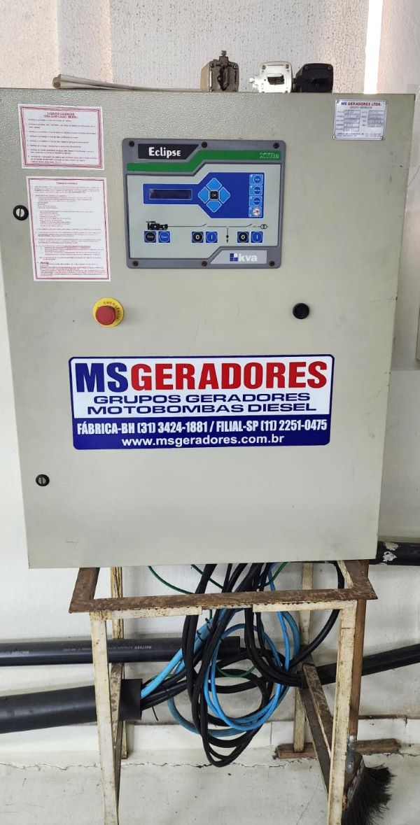 GRUPO GERADOR MS GERADORES 2015 1346 220V/127V MOTOR:CUMMINS GERADOR:WEG 170KVA 6 CILINDROS 