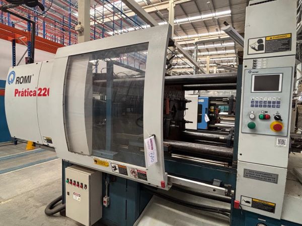 INJETORA HORIZONTAL HIDRÁULICA 220T ROMI PRATICA-220 2008 015-003984-447 380V 60HZ 