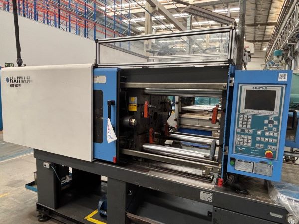 INJETORA HORIZONTAL HIDRÁULICA 160T HAITIAN HTF-160W 2007 380V 60HZ 