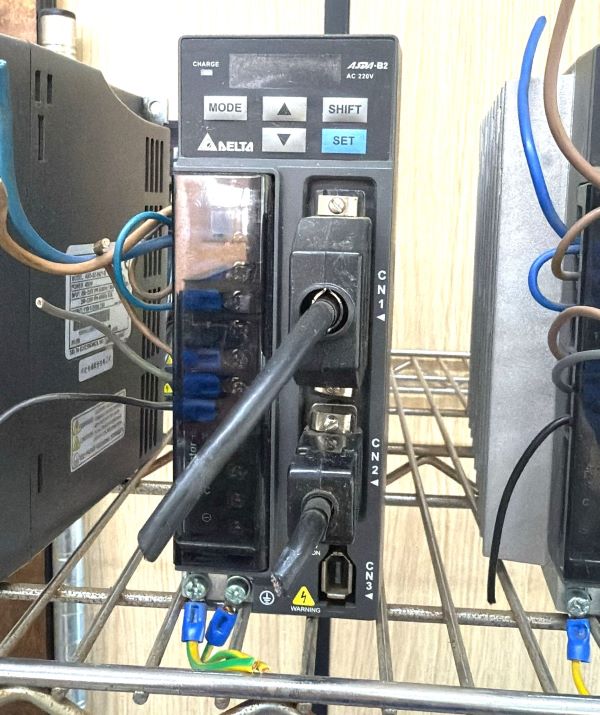 SERVO DRIVE DELTA ASD-B2-0121-B 200~230V 100W AC 