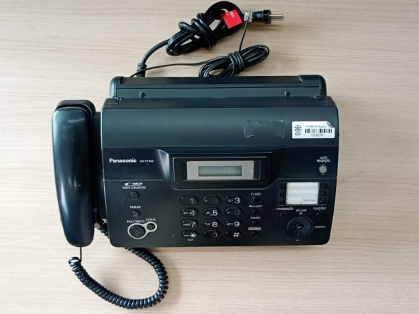 APARELHO DE FAX PANASONIC KX-FT932 CAPACIDADE PARA 10 FOLHAS TÉRMICAS 