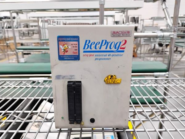GRAVADOR DE EPROM/ BIOS MACSYM BEEPROG2 1176-05442 100/240V 50/60HZ 