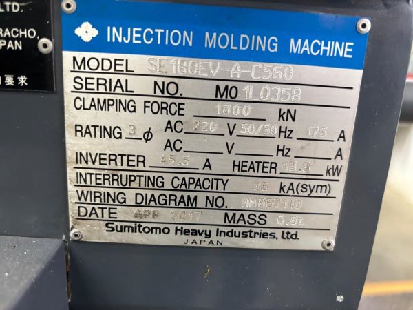 INJETORA HORIZONTAL HIDRÁULICA 180T SUMITOMO DEMAG SE180EV-A-C560 2017 M0L0358 AC 220C 50/60HZ - COM ROBO E ESTEIRA 