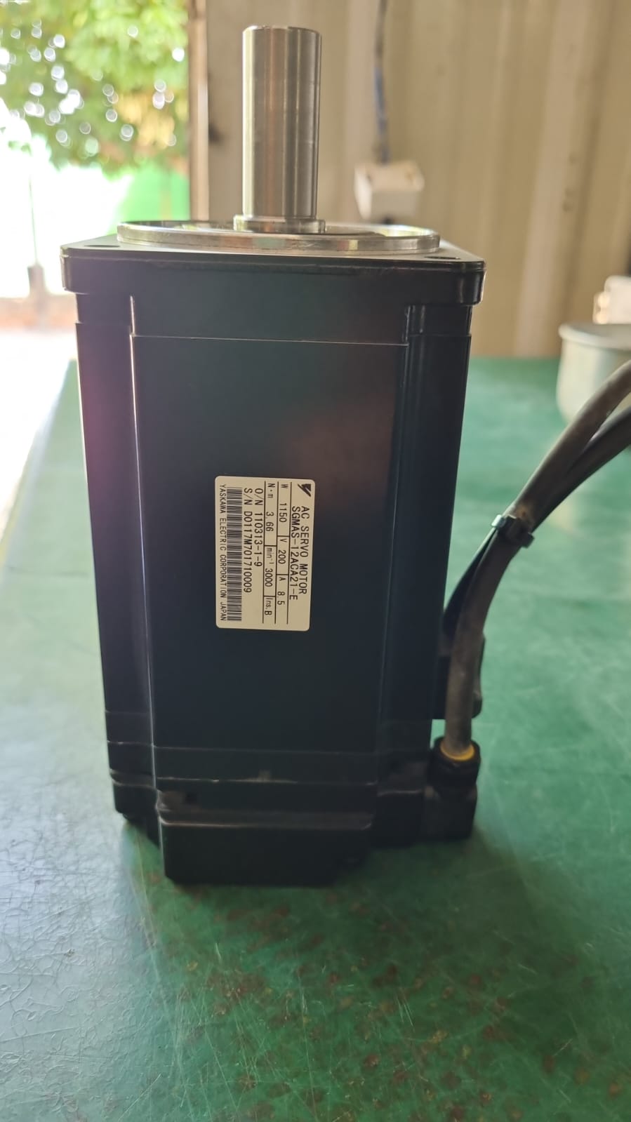 SERVO MOTOR YASKWA SGMAS-08A2A-FJ13 