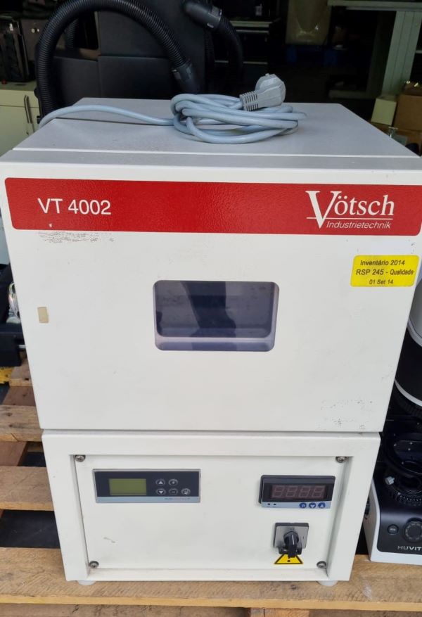 ESTUFA BANCADA VOTSCH VT 4002 2008 RPL888532 230V 50HZ 