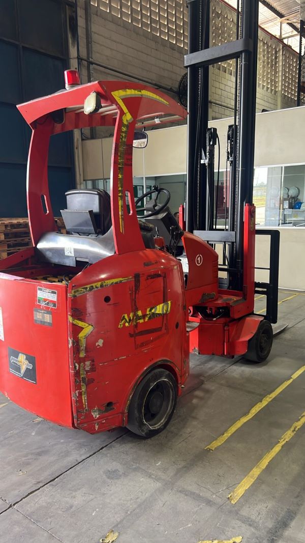 EMPILHADEIRA ELÉTRICA TALIFUKU NA 2.0, MODELO E 2006 601084 48V 