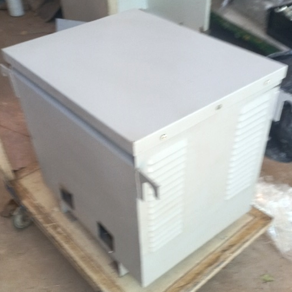 TRANSFORMADOR 30 KVA ITALLUX 37921 220V 30KVA ENTRADA 220 VAC SAIDA 380 VAC 