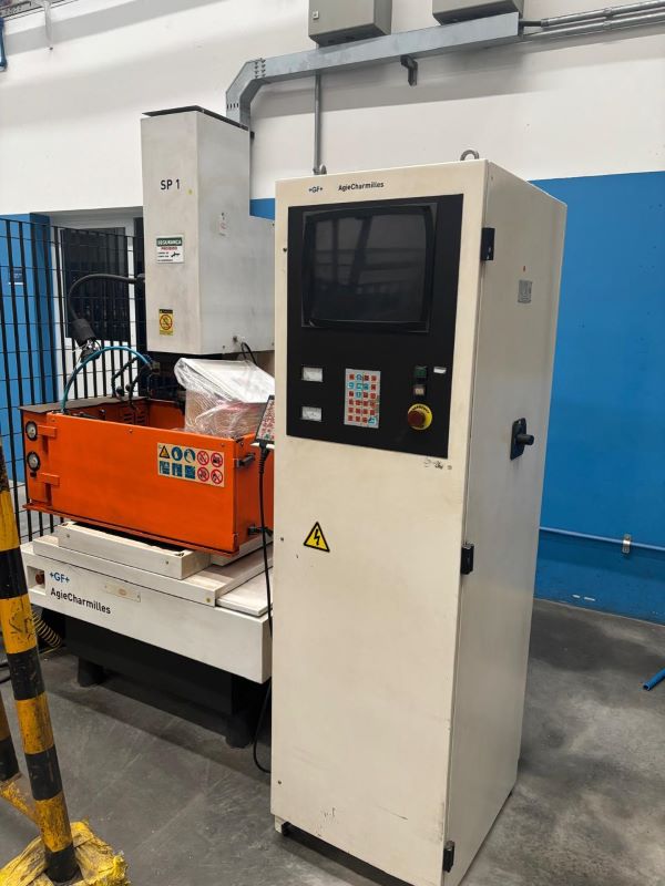 ELETROEROSAO POR PENETRAÇÃO AGIE CHARMILLES SP-EDM 2009 