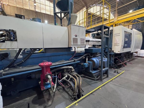 INJETORA HORIZONTAL HIDRÁULICA 1100T ROMI PRIMAX 1100R 2010 380V 