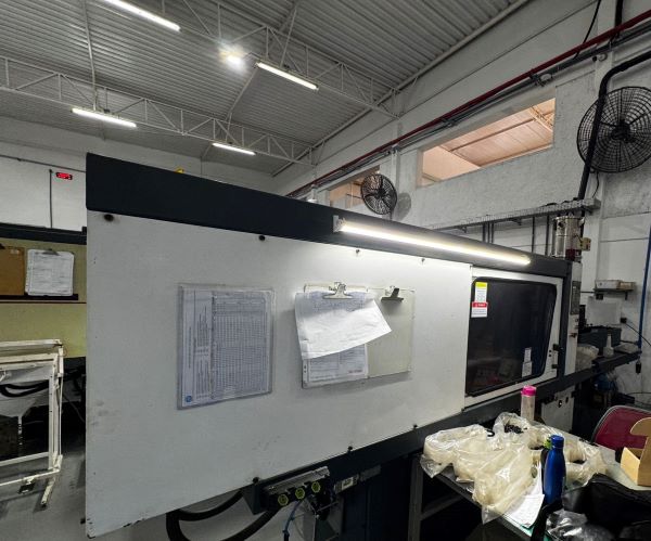 INJETORA HORIZONTAL HIDRÁULICA 150T RAPID 1500-810 2000 