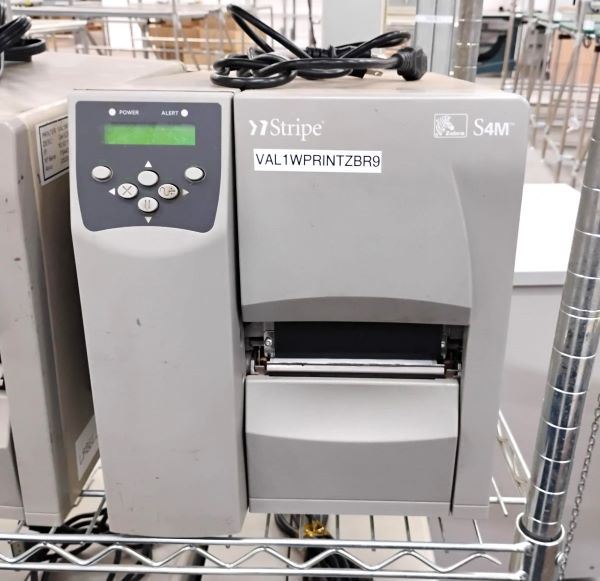 IMPRESSORA DE ETIQUETAS ZEBRA S4M 03J123901369 100/240V 203 DPI 