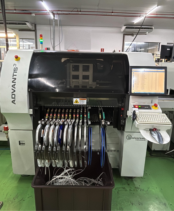 PICK AND PLACE FLEXIVEL UNIVERSAL ADVANTIS 3 2013 10194161 380/415V 50/6HZ 