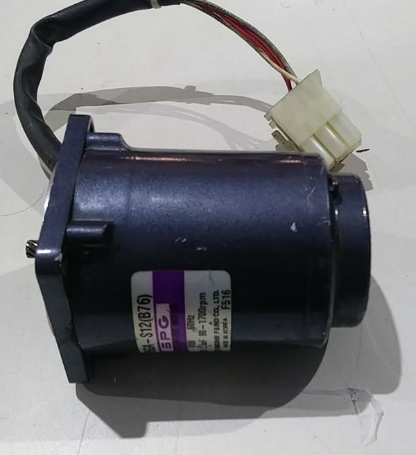 MOTOR DE PASSO SUNGSHIN P & IND CO. S6I06GA - S12(B76) 6W, 110V, 60HZ, 0.22A 