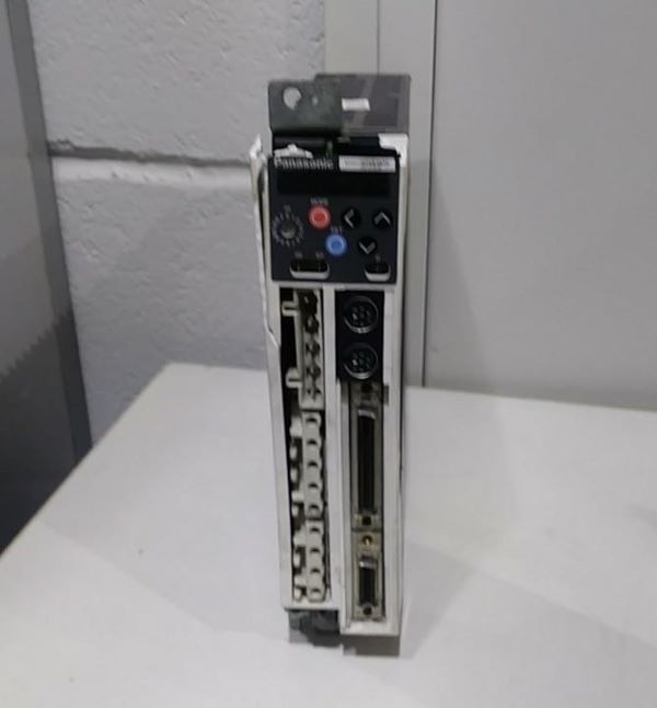 SERVO DRIVE PANASONIC MSDCA5A3A06 AC SERVO 200-240V 1.10A 50/60HZ 