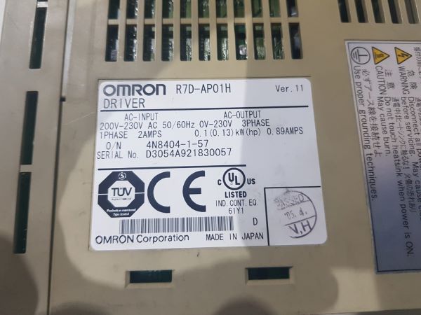 SERVO DRIVE OMRON R7D-AP02H DRIVER SMARTSTEP 200-230V 50/60HZ 