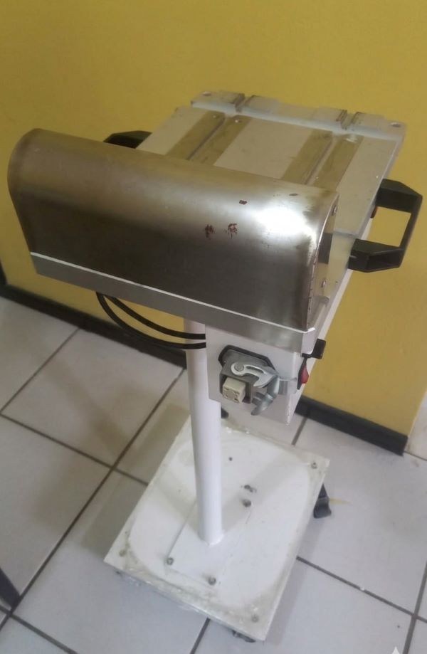 BASE DE ALIMENTAÇÃO DE FEEDERS 