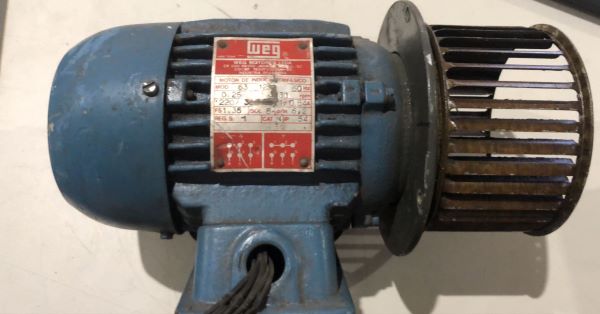 MOTOR ELÉTRICO WEG 63 1292 220V/380V, 60HZ 