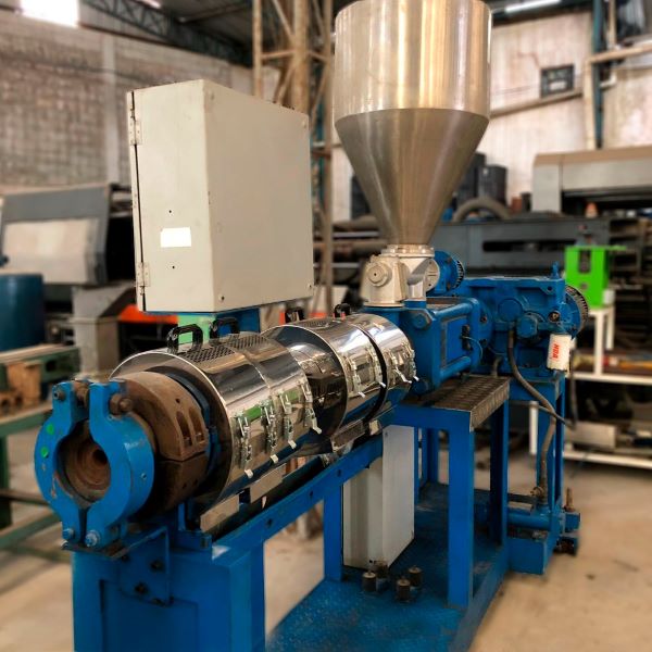 EXTRUSORA DUPLA ROSCA EXTRUSAO BRASIL DR67 2007 
