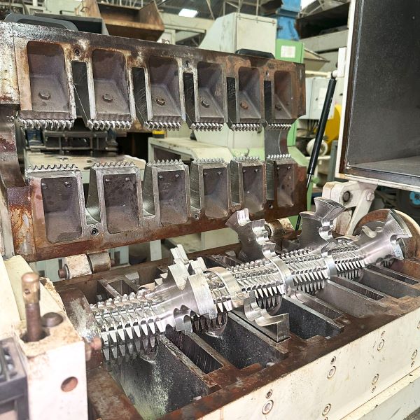 PERIFERICOS DE INJEÇAO MOINHO TRITURADOR MODITEC FRANÇA TITAN PLUS 5 